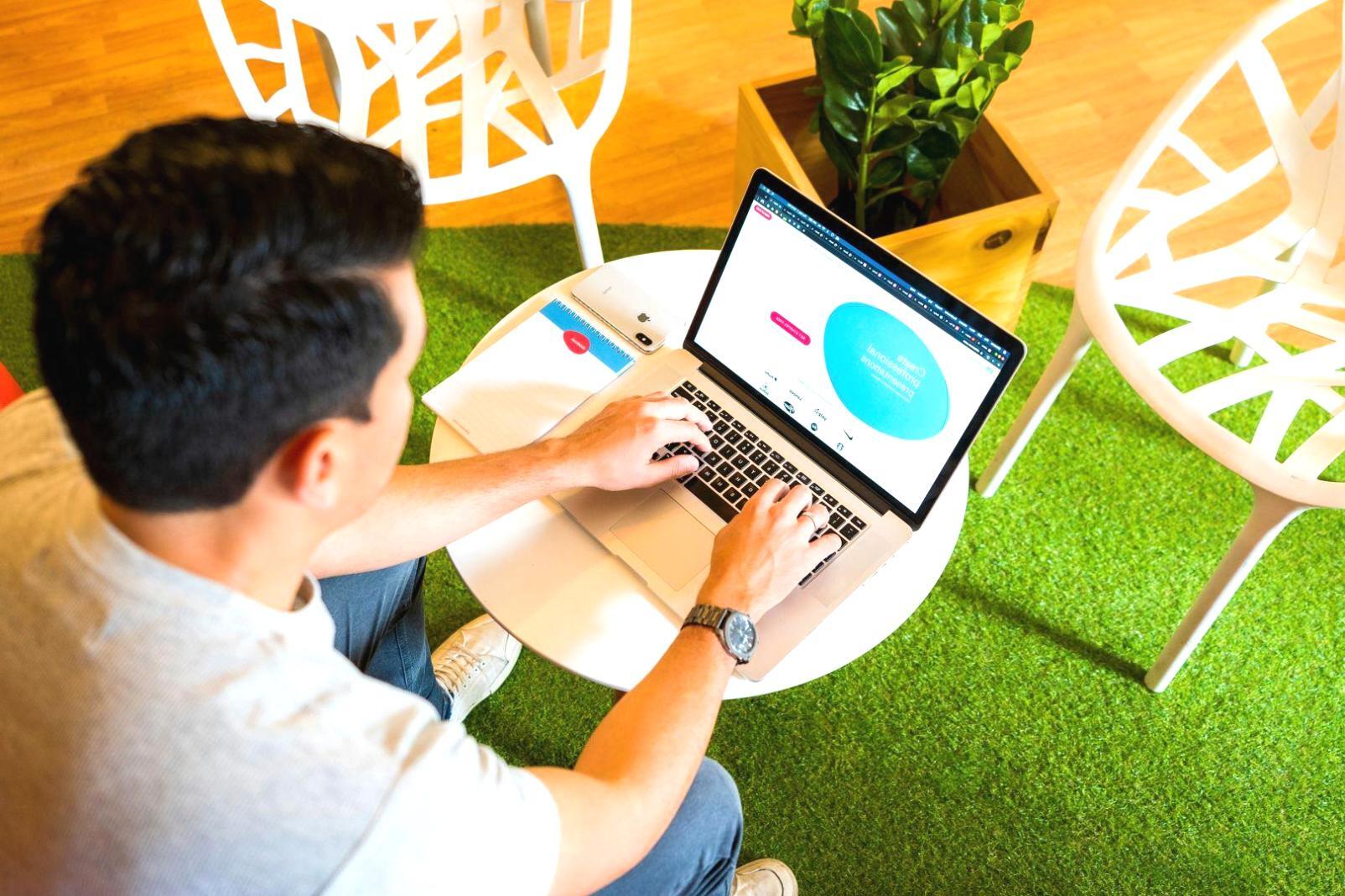 SEO-Reporting Dashboard mit Business-Kennzahlen